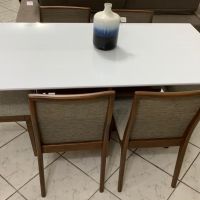 conjunto-mesa-aline-tampo-em-vidro-06-cadeiras-com-tela